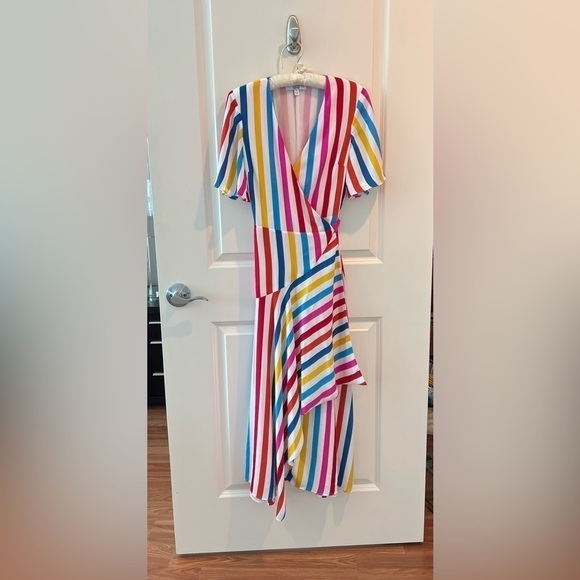 Color Me Courtney Taira Wrap Dress - Picture 3 of 14